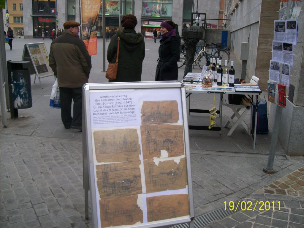 Infostand am 12. März - Wettbewerbszeichnungen im Stadtarchiv